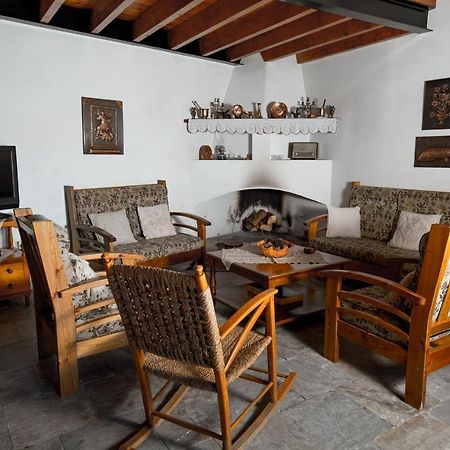 Constantias Stone Houses Lofou Exterior foto