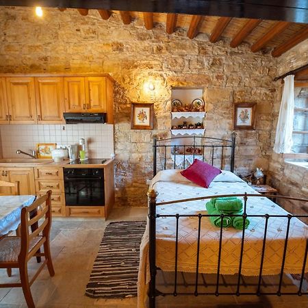 Constantias Stone Houses Lofou Exterior foto