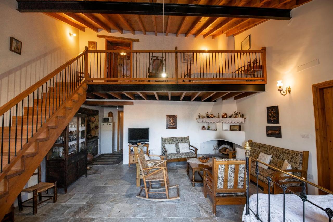 Constantias Stone Houses Lofou Exterior foto