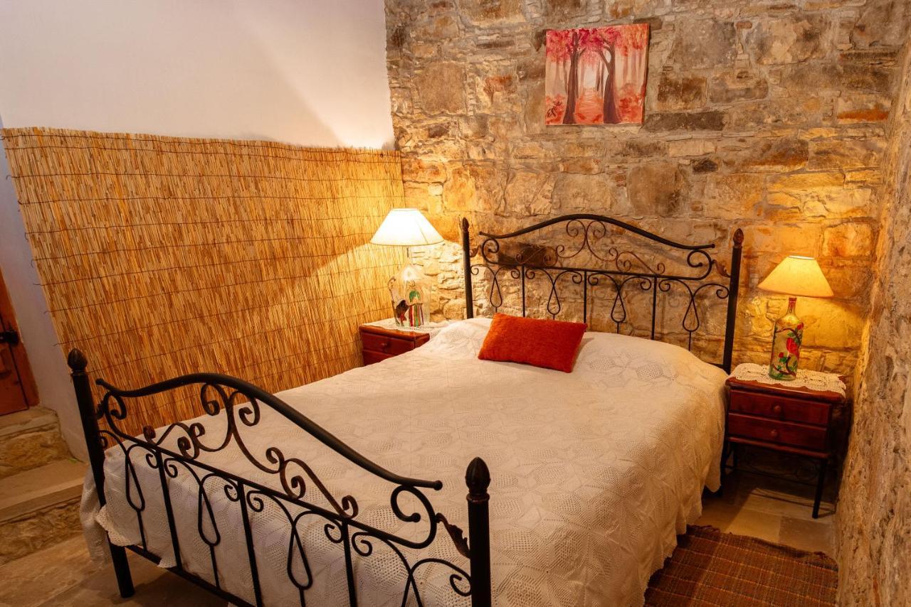 Constantias Stone Houses Lofou Exterior foto
