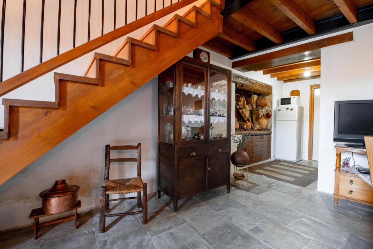 Constantias Stone Houses Lofou Exterior foto