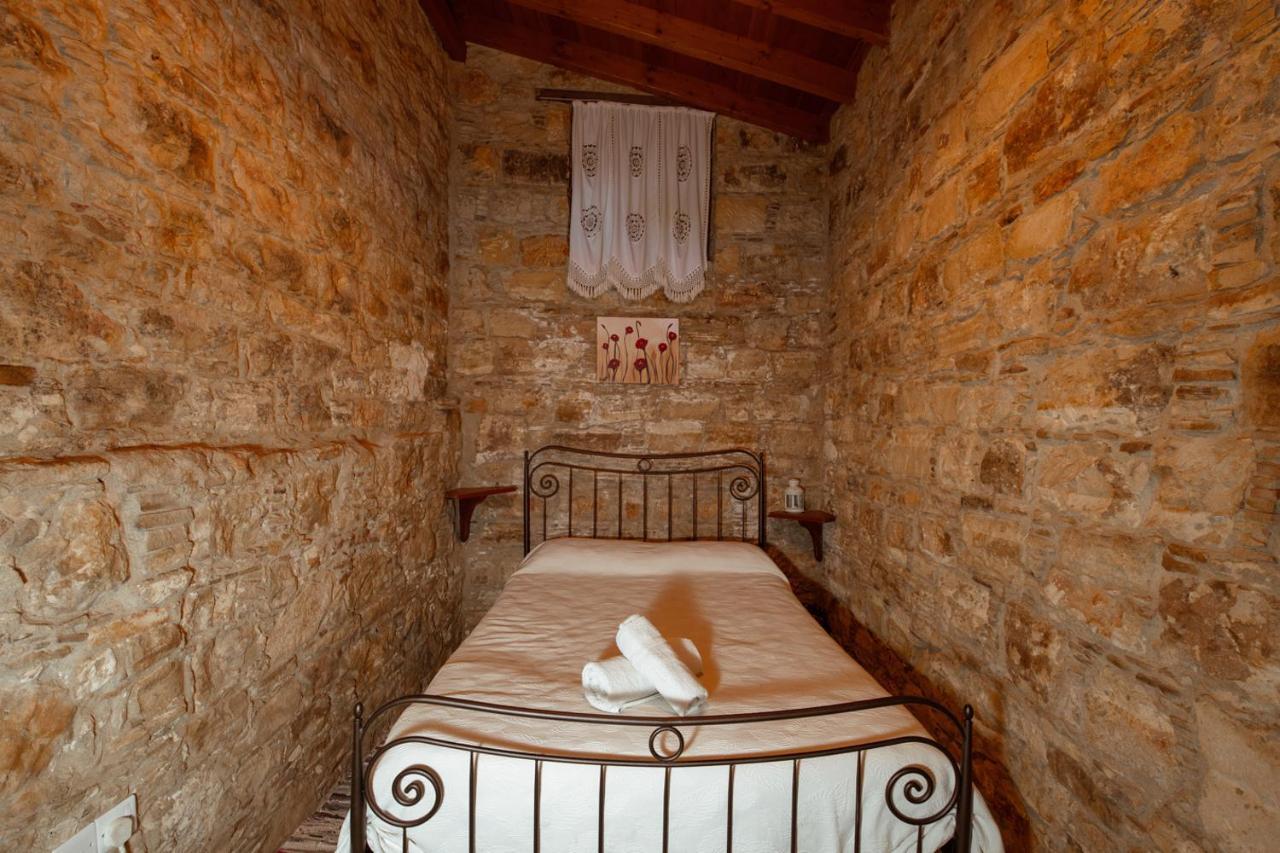 Constantias Stone Houses Lofou Exterior foto