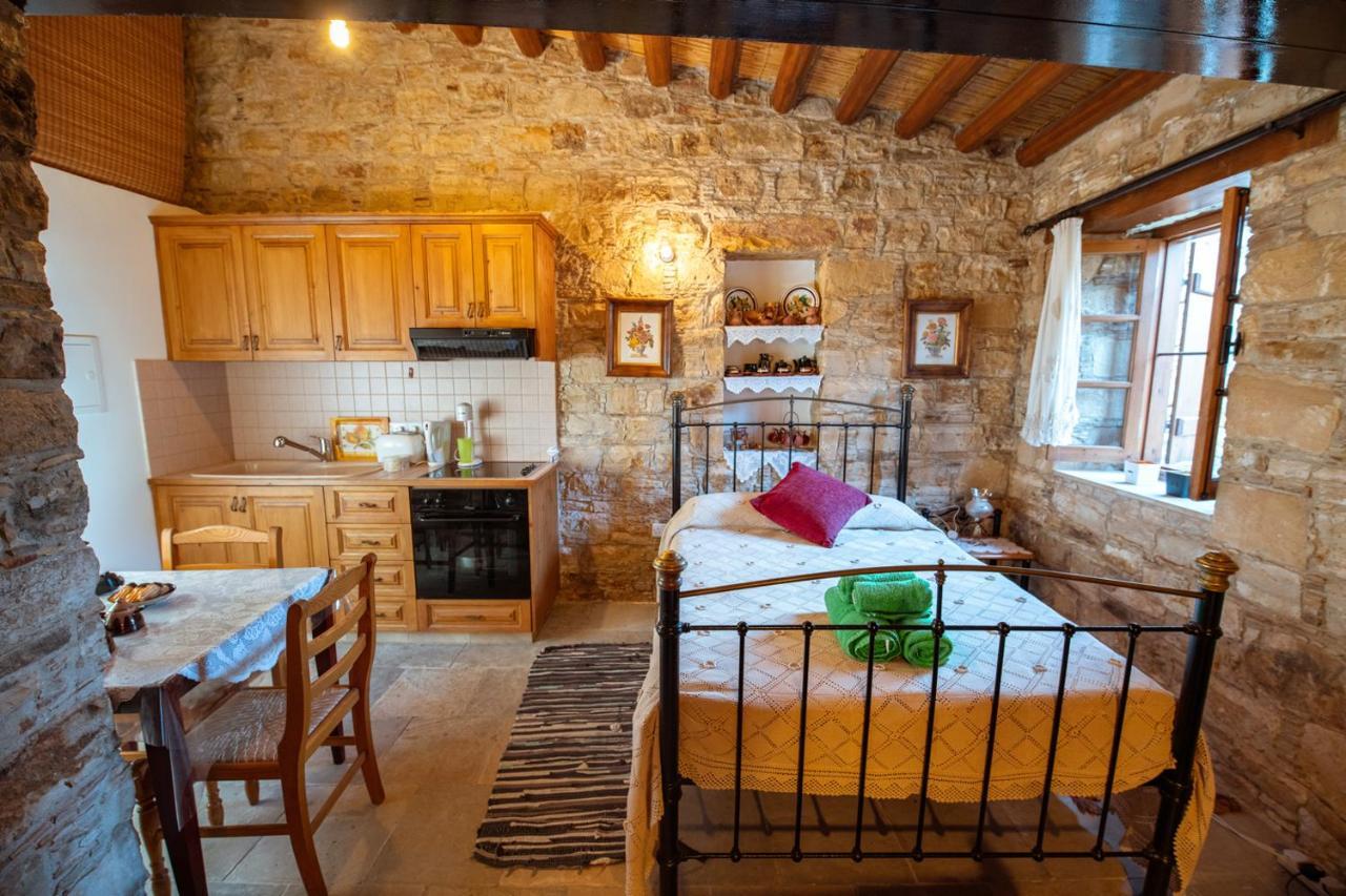 Constantias Stone Houses Lofou Exterior foto