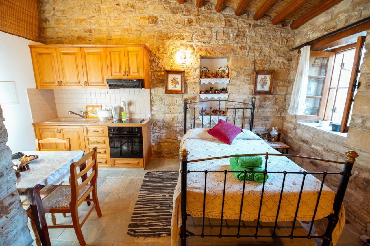 Constantias Stone Houses Lofou Exterior foto